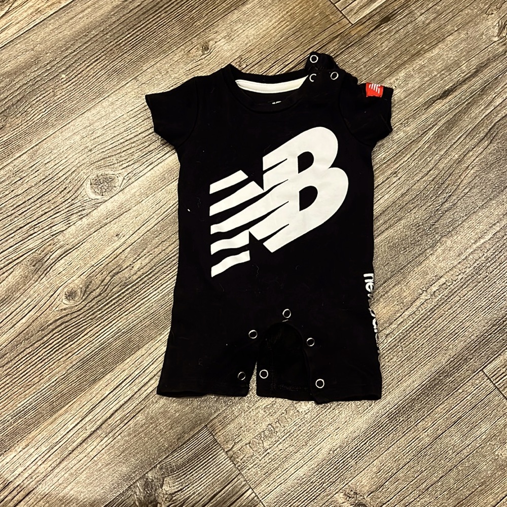 New balance one piece outfit black 3-6